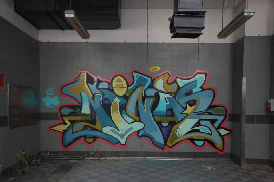 Spray_wars-nina-graffiti-goldworld-2