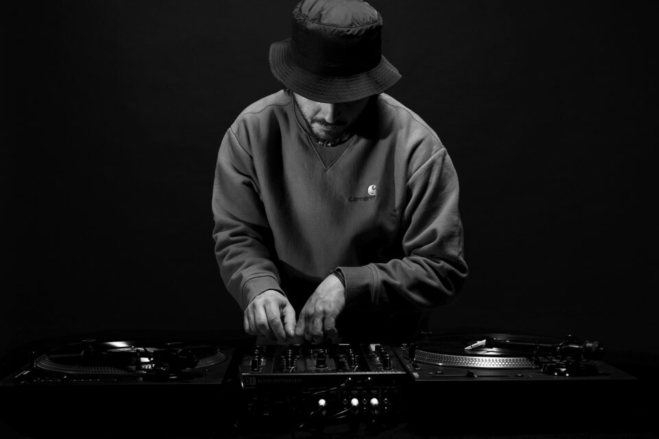djgaso-bw-goldworld